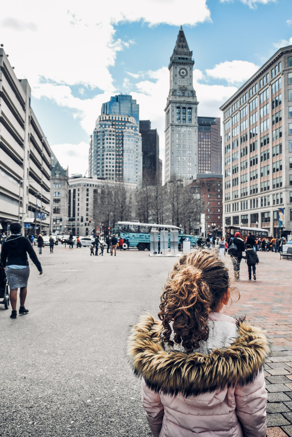 Lifestyle Blogger Jenny Meassick of the weekend blog Chocolate and Lace shares the ultimate guide to a family weekend in Boston, Massachusetts.