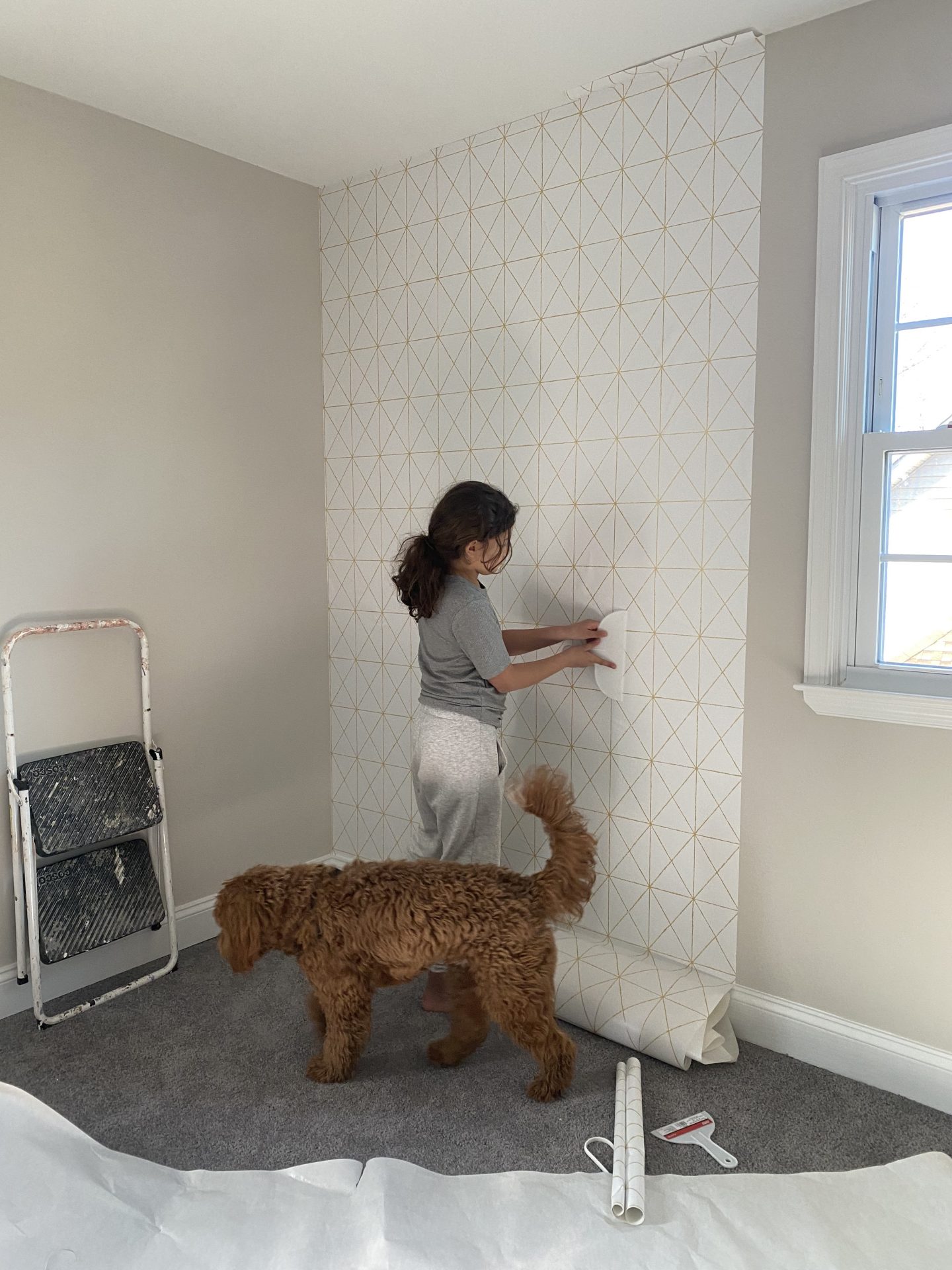 Chocolate and Lace shares tips for peel and stick wallpaper.